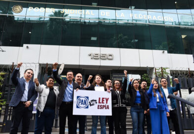 Panistas y vecinos de todas las alcaldías CDMX ingresan amparo vs ley espía