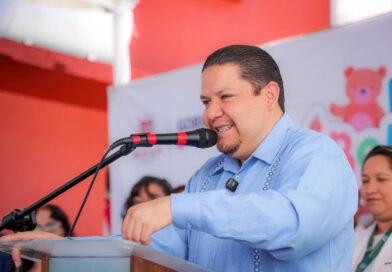 Octavio Rivero impulsa el aprendizaje del Náhuatl desde la primera infancia