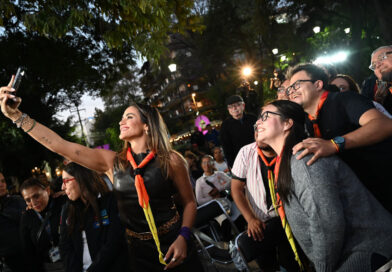 Ale Rojo de la Vega entrega rehabilitación de plaza Río de Janeiro; tendrá vigilancia y ordenamiento permanente