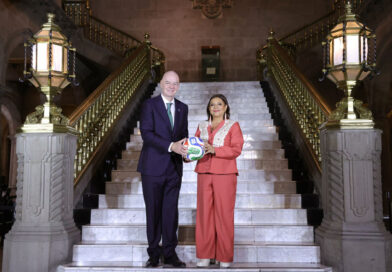 Con el objetivo de fortalecer la coordinación rumbo al mundial de futbol 2026, Clara Brugada se reúne con el presidente de la FIFA