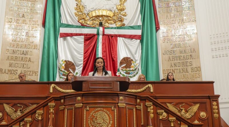 Hoy reconocemos a los policías que han demostrado valor, heroísmo, dedicación, constancia, lealtad institucional y compromiso con la comunidad