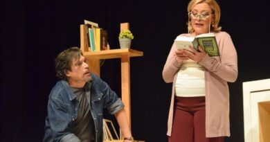 Presentan en San Lázaro la obra teatral “La Profesora”