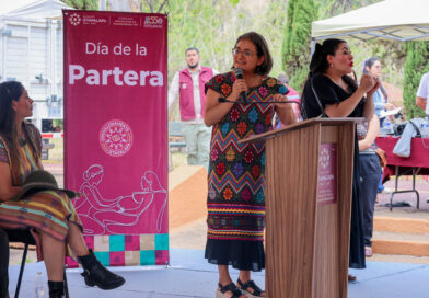 Las parteras deben ser parte del sistema de cuidados, propone alcaldesa de Iztapalapa