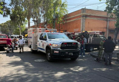 Atiende protección civil y policía auxiliar de Cuauhtémoc incendio en predio de la colonia Morelos