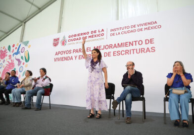 Entrega Clara Brugada más de 4 mil créditos de vivienda y 500 escrituras en beneficio de familias capitalinas