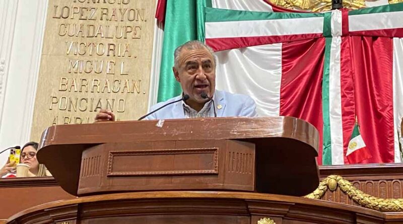 Aprueban iniciativa de Pablo Trejo para reconocer la labor de personas recicladoras