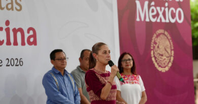 El objetivo es que las familias tengan lo indispensable para llevar a sus hijos a la escuela: Presidenta Claudia Sheinbaum entrega beca Rita Cetina en Tapachula