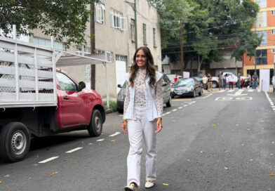 Ale Rojo de la Vega entrega repavimentación de Dr. Miguel Silva, en la colonia Doctores