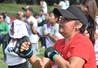 Impulsan acciones de integración y deporte con clase masiva de box en tláhuac