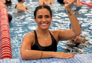 Entrega Ale Rojo de la Vega rehabilitación de alberca en el deportivo bicentenario