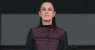 El heroico Colegio Militar forma mujeres y hombres dispuestos a servir a su pueblo y a defender siempre la independencia y soberanía:  presidenta Claudia Sheinbaum en su 50 aniversario