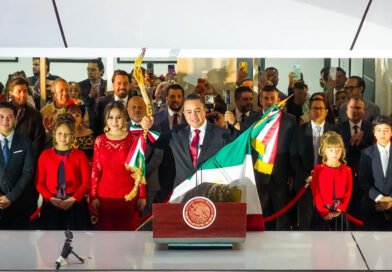 GAM reúne a más de 100 mil personas en explanada por Grito de Independencia