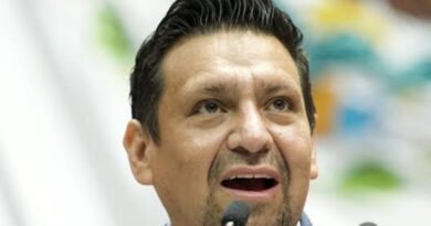 Gobierno niega transparentar 1,866.9 millones del proyecto sargazo en Quintana Roo: Ernesto Sánchez