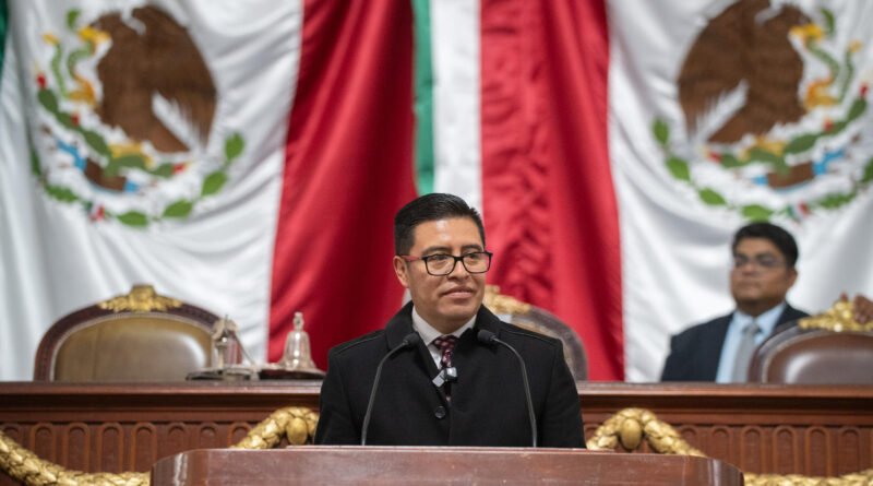 Impulsa Alberto Vanegas perpetuidad de la memoria de pueblos y barrios originarios de la CDMX