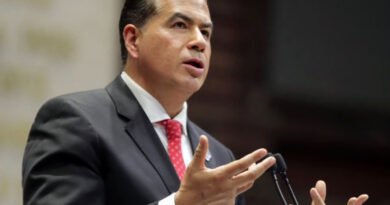 Mejía Berdeja denuncia contaminación y corrupción en carboeléctricas de Coahuila