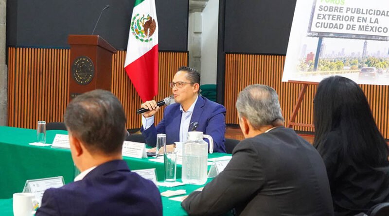 Diputado Javier Ramos Franco busca reducir costos en anuncios publicitarios